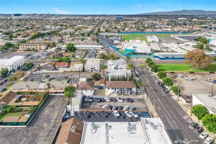 124 W Kelso, Inglewood, California 90301