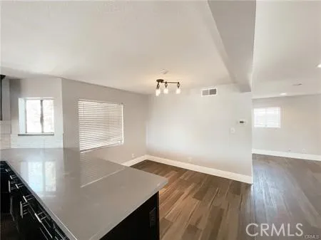 Island to dining room
