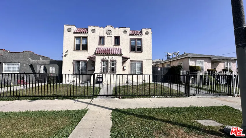 1709 W 70th Street 1709, Los Angeles, California 90047
