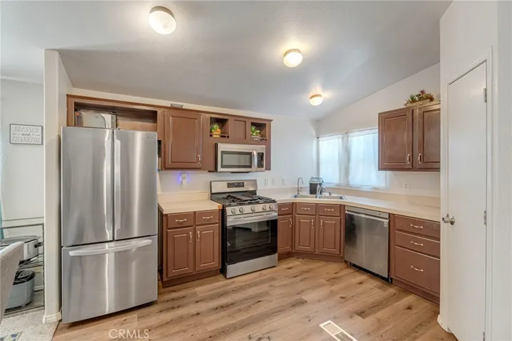 25088 Camino Del Norte, Barstow, California 92311
