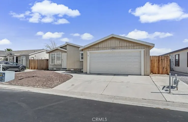 25088 Camino Del Norte, Barstow, California 92311