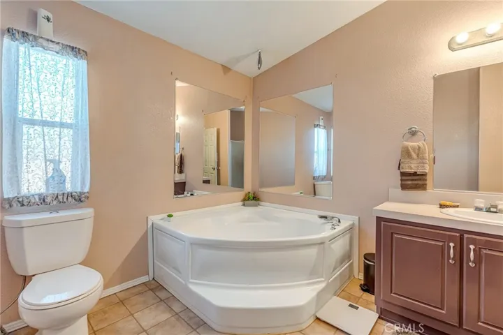25088 Camino Del Norte, Barstow, California 92311
