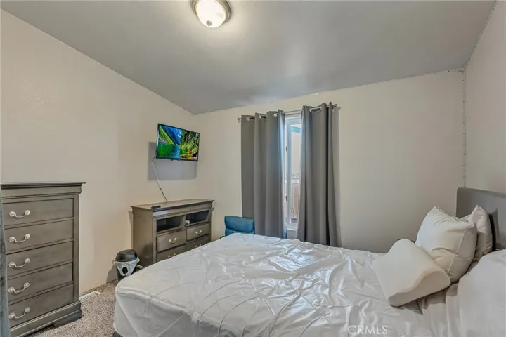 25088 Camino Del Norte, Barstow, California 92311