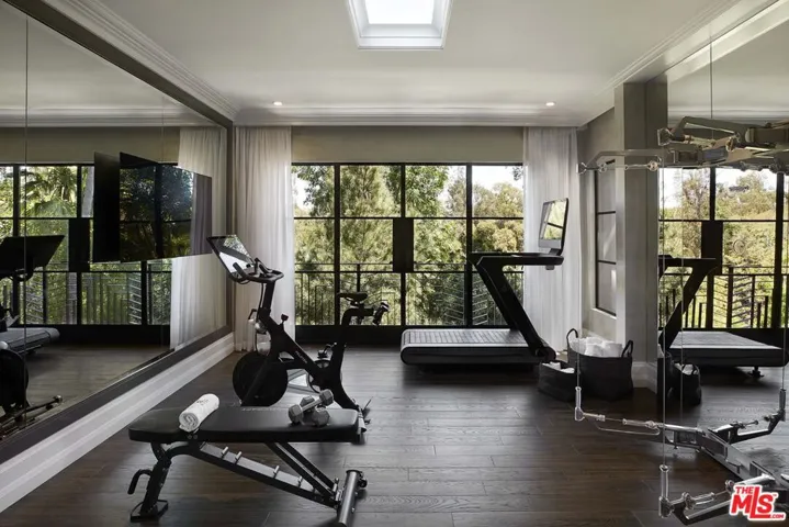 107 Delfern Drive, Los Angeles, California 90077