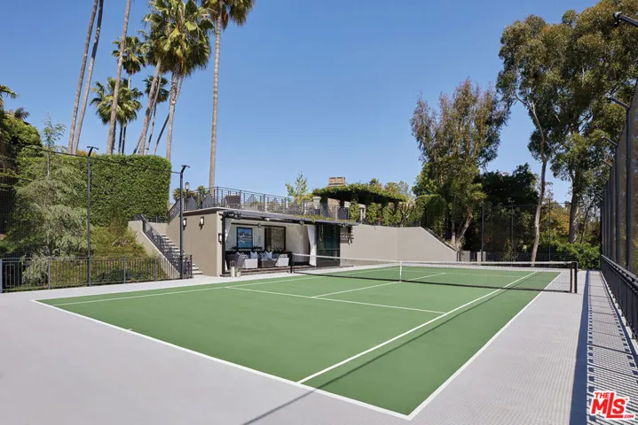 107 Delfern Drive, Los Angeles, California 90077