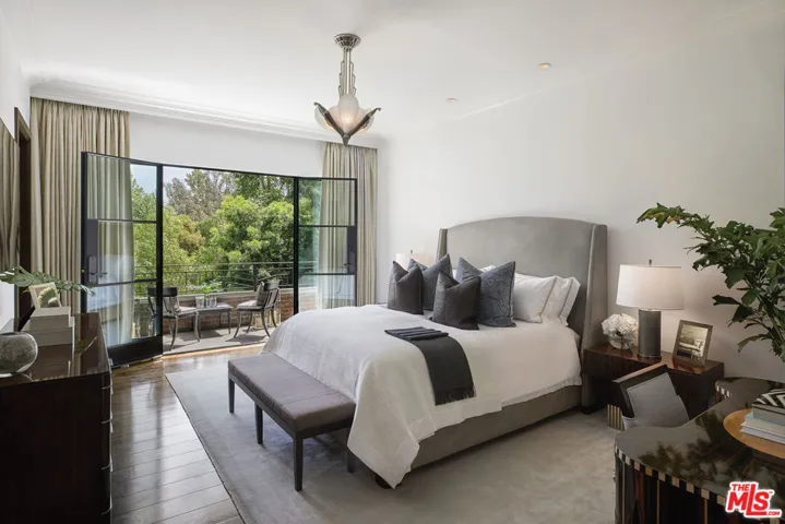 107 Delfern Drive, Los Angeles, California 90077