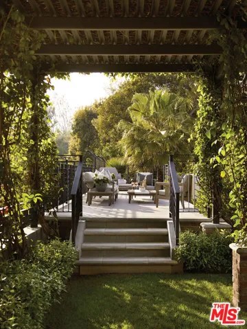107 Delfern Drive, Los Angeles, California 90077
