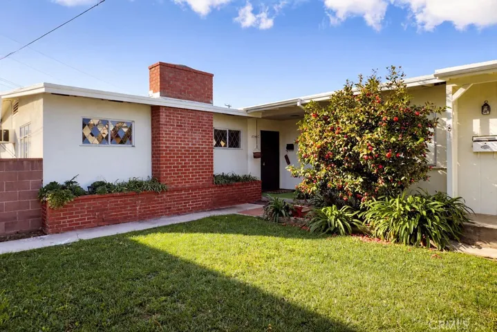 1762 SQFT Back Unit C, 2 Bed, 1.5 Bath