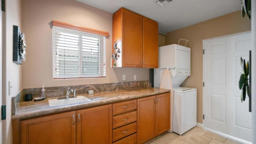 86169 Arrowood Ave Interior-30