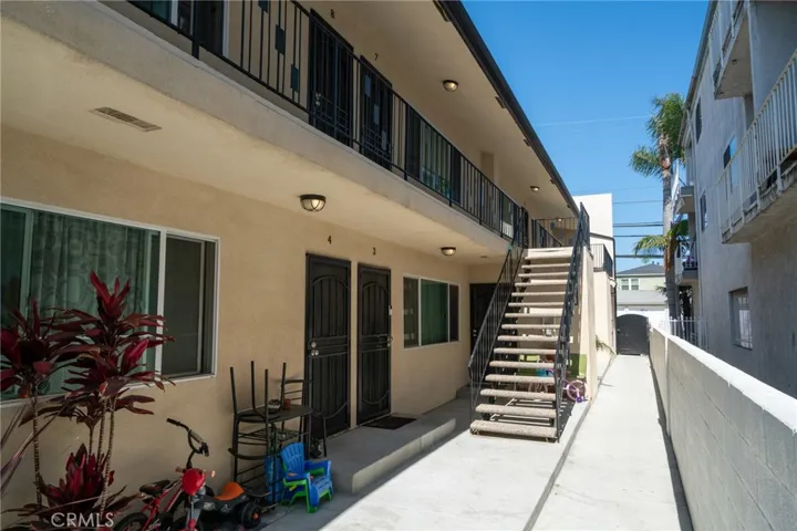 1545 Obispo Avenue, Long Beach, California 90804