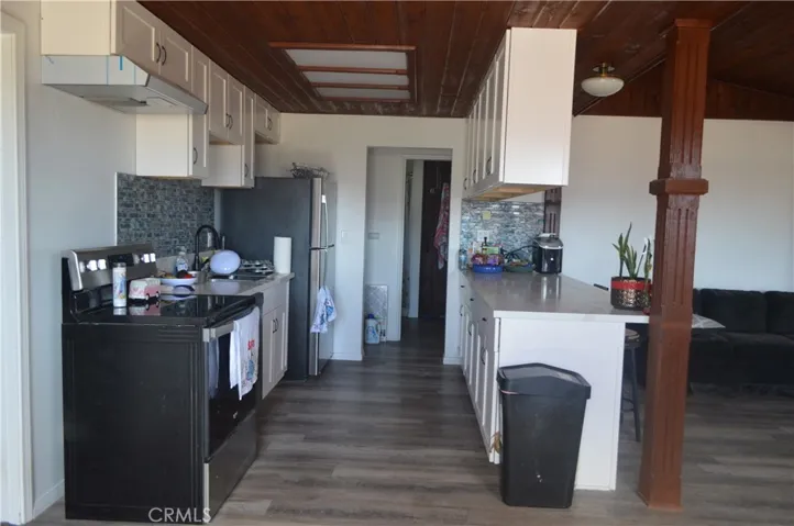 69247 Giant Rock, 29 Palms, California 92277