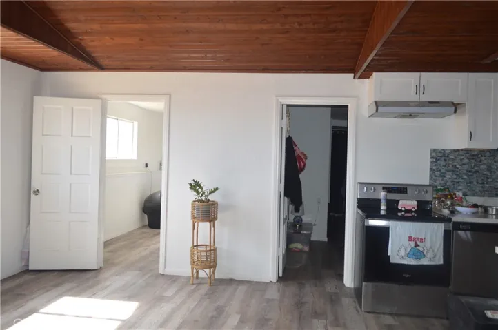 69247 Giant Rock, 29 Palms, California 92277