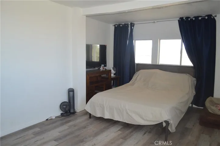 69247 Giant Rock, 29 Palms, California 92277
