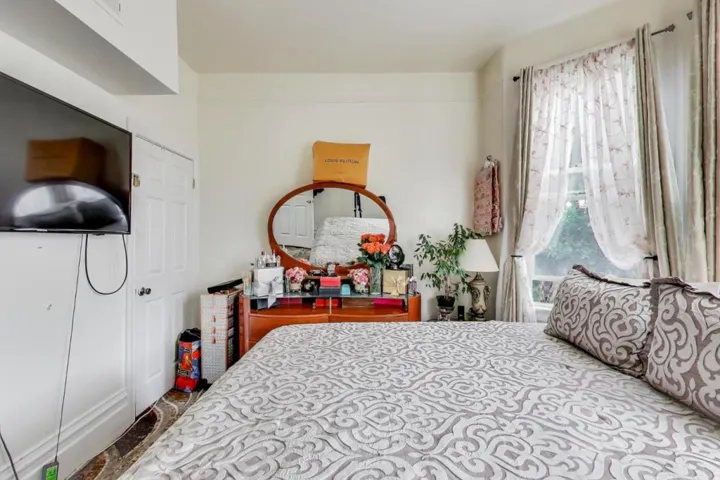 45924594 Mission Street, San Francisco, California 94112
