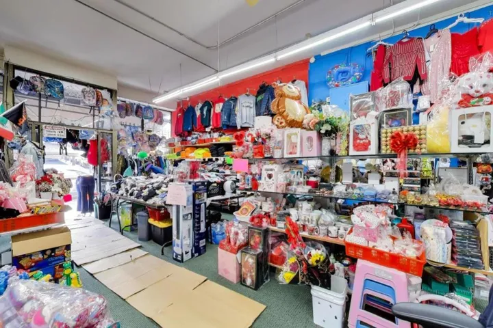 45924594 Mission Street, San Francisco, California 94112