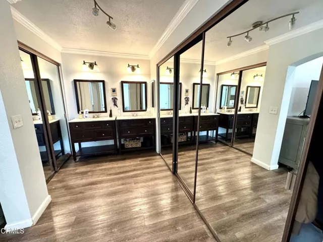 Citation master bath