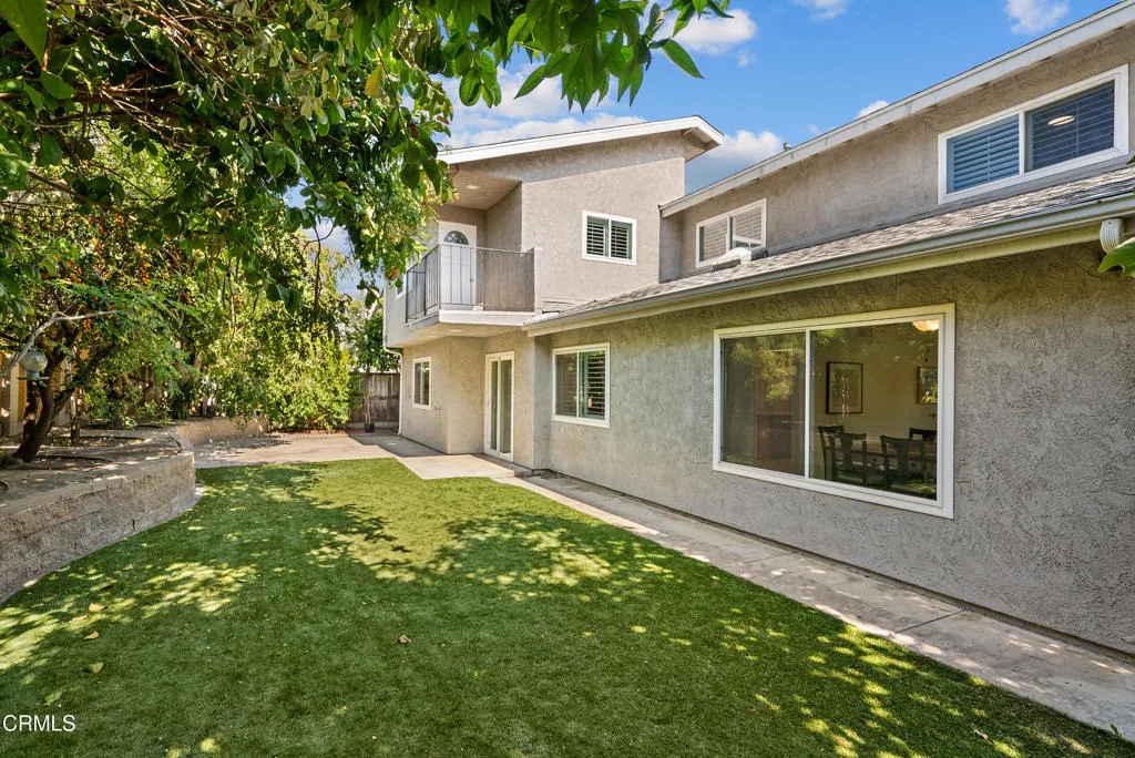 41-backyard-lawn