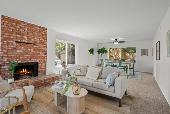 06-living-room-fireplace