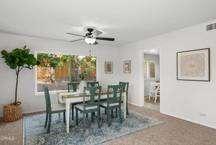 09-dining-room
