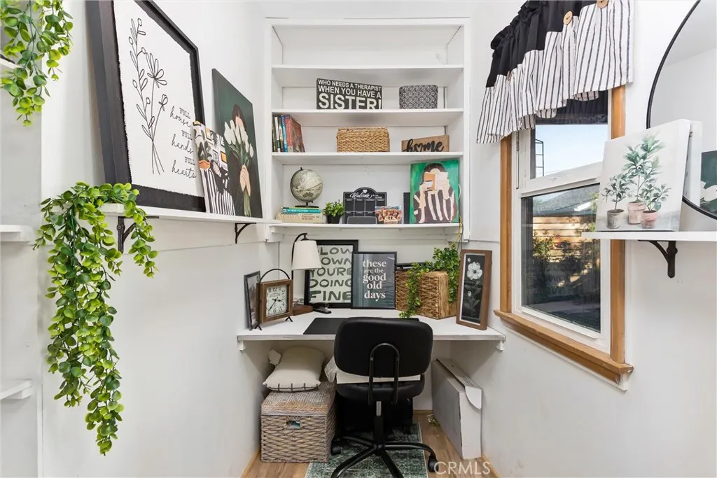 Unit A, bonus room