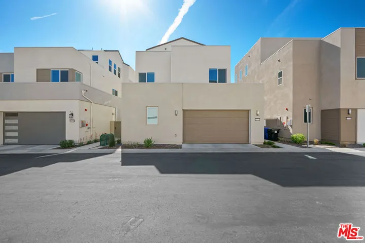 26710 Beartown Lane, Stevenson Ranch, California 91381