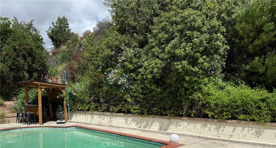 23041 Posada, Valencia, California 91354