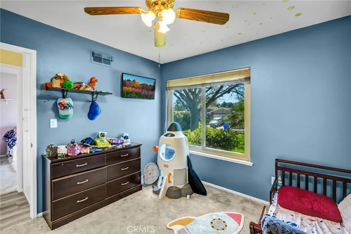 23041 Posada, Valencia, California 91354