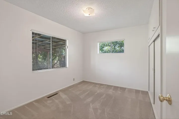 23-web-or-mls-Upmarket Media-1550San073