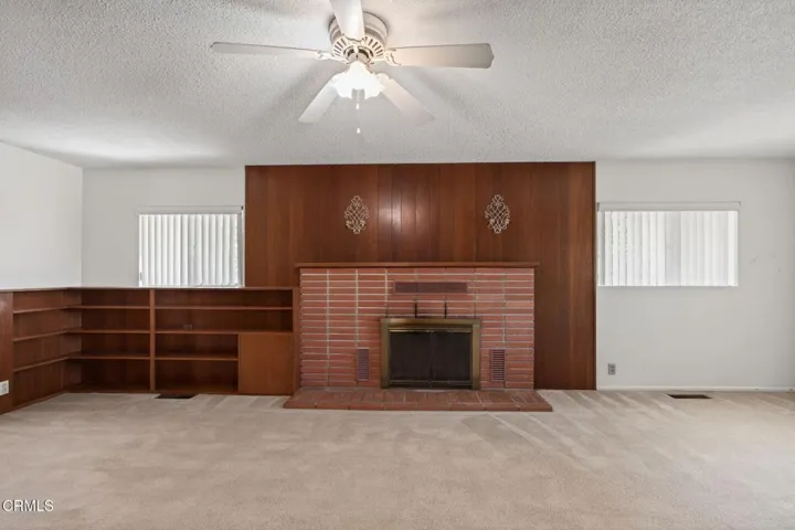 8-web-or-mls-Upmarket Media-1550San029