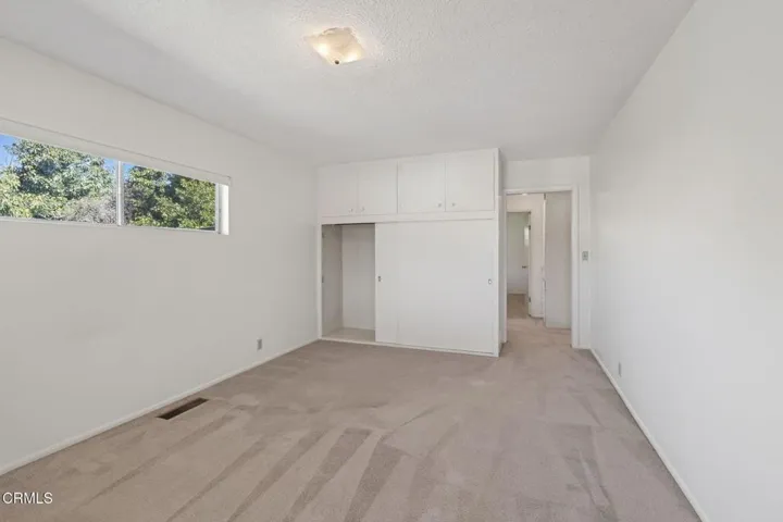 21-web-or-mls-Upmarket Media-1550San067
