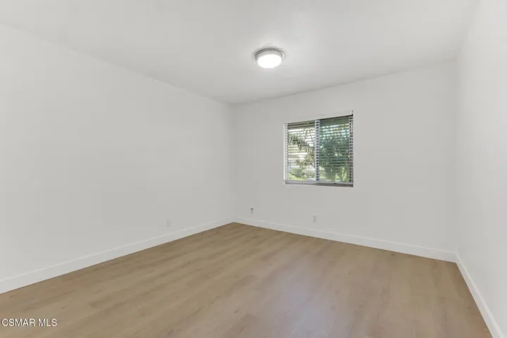 1202 Landsburn Cir  -  HsHProd-32