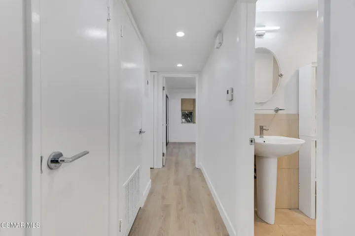 1202 Landsburn Cir  -  HsHProd-34