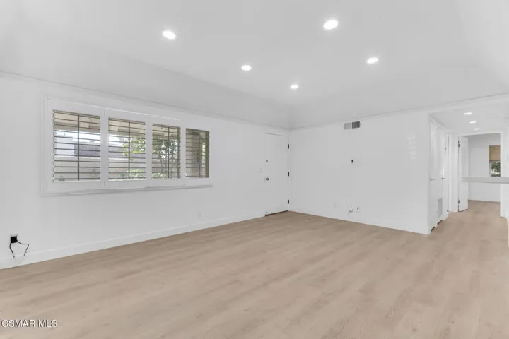 1202 Landsburn Cir  -  HsHProd-20