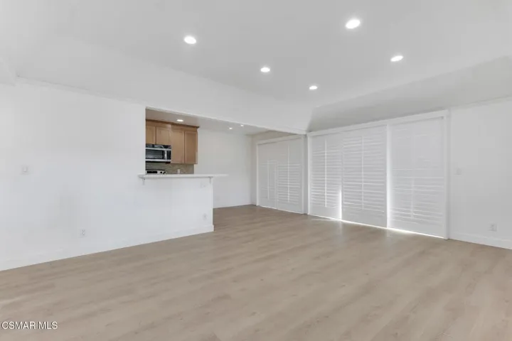 1202 Landsburn Cir  -  HsHProd-16