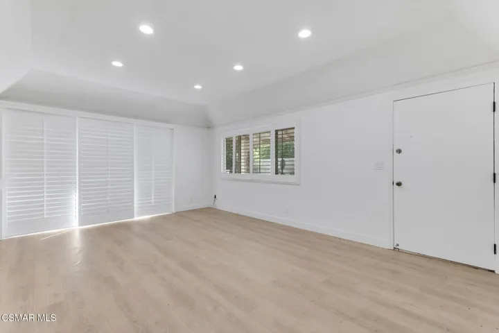 1202 Landsburn Cir  -  HsHProd-18