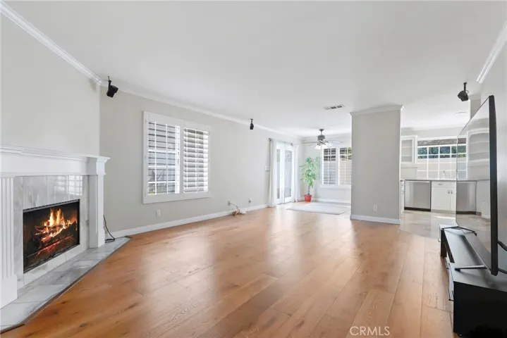 3327 California Avenue, Signal Hill, California 90755