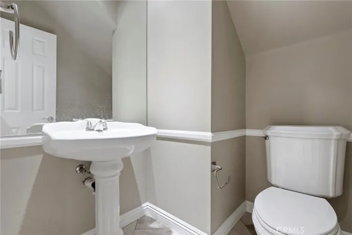 1/2 Ba downstairs
