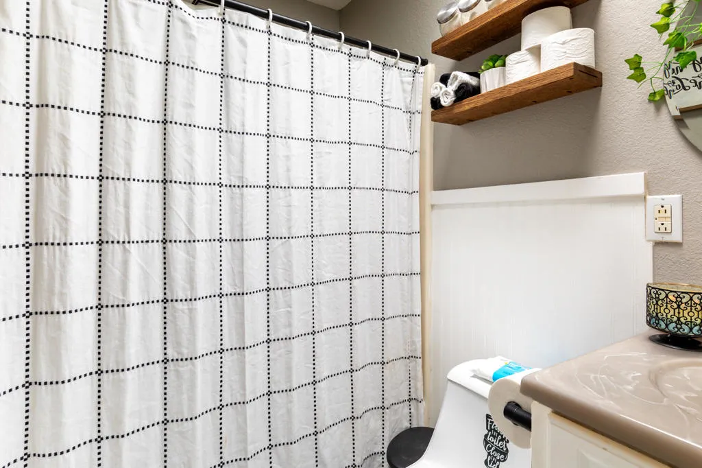 Unit One Bathroom