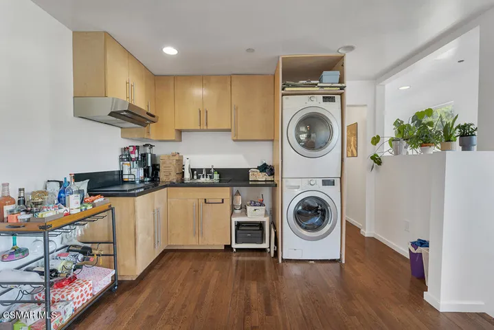 625 N Niagara St- HsHProd-71