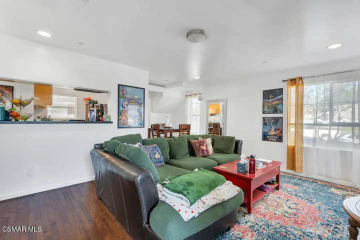 625 N Niagara St- HsHProd-51