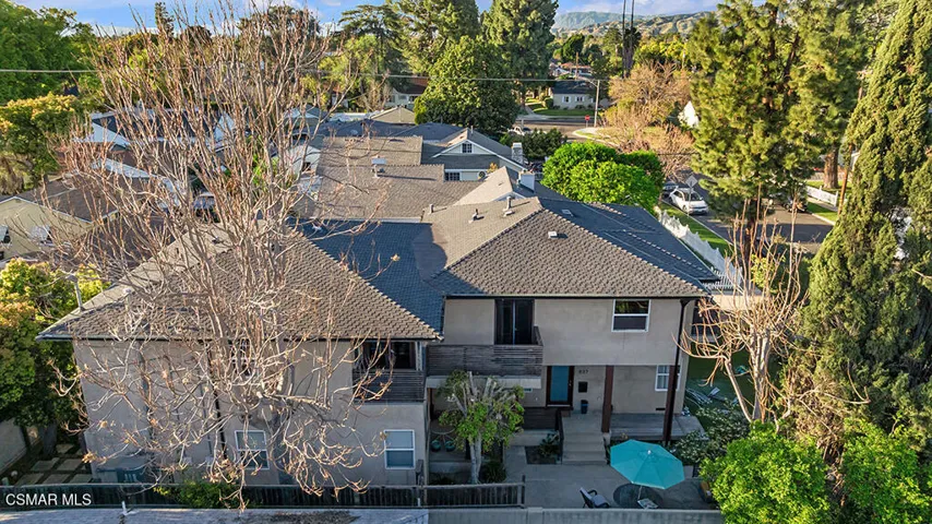 625 N Niagara St- HsHProd-10