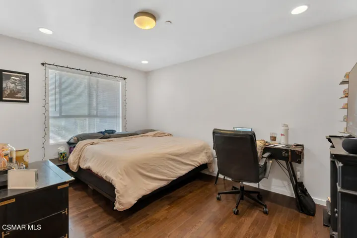 625 N Niagara St- HsHProd-11