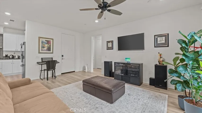 4547 S Luna Privado, Ontario, California 91761