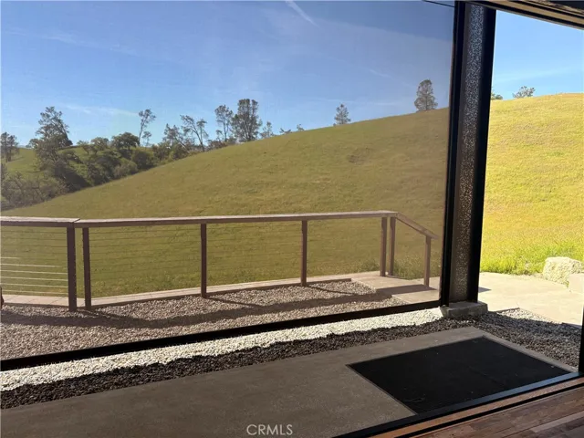 Automatic exterior screen to keep the sun out of your eyes in the living room and primary bedroom