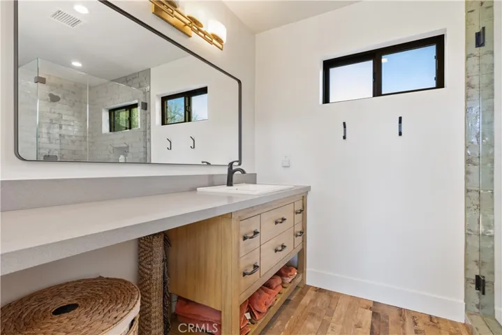 primary dressing area in bath