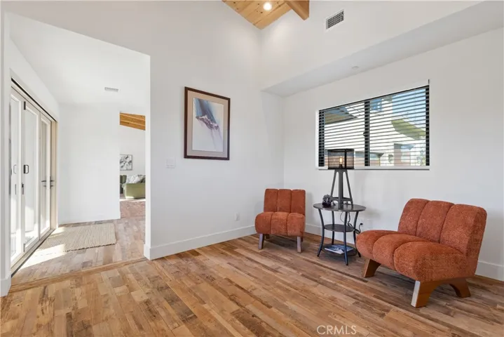 Sitting area for primary or make office area.