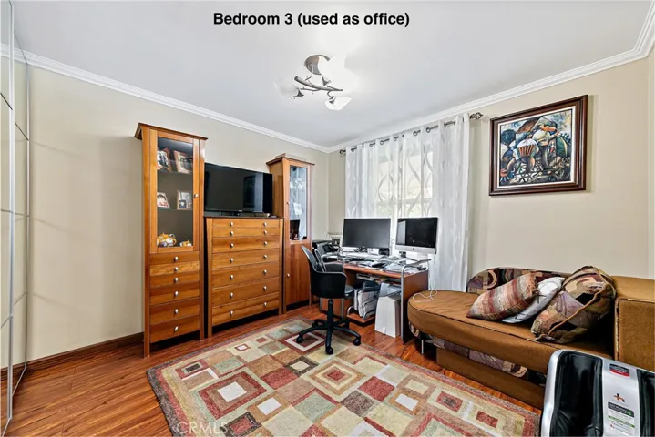 Bedroom 3(used as 0ffice)