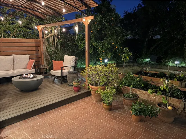 5552 Ridgebury Drive, Huntington Beach, California 92649