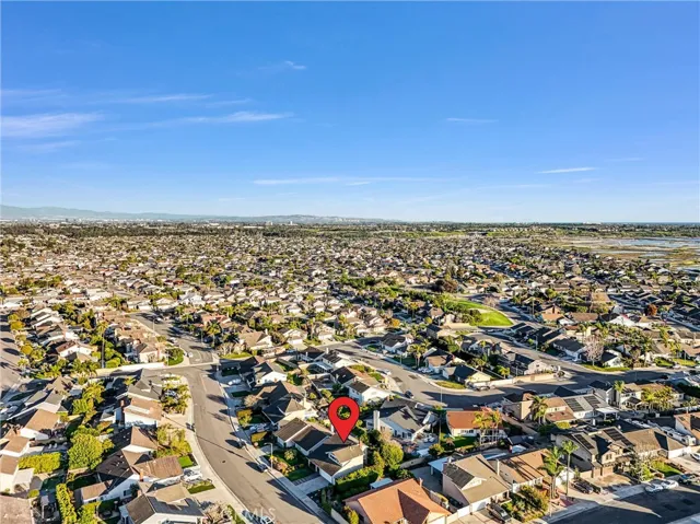 5552 Ridgebury Drive, Huntington Beach, California 92649