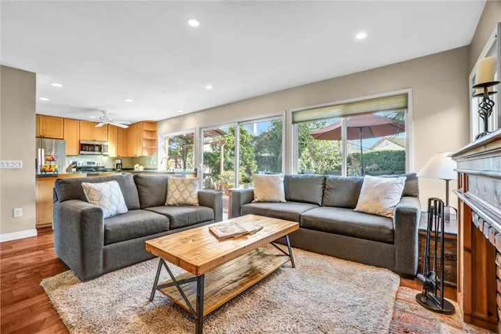 5552 Ridgebury Drive, Huntington Beach, California 92649